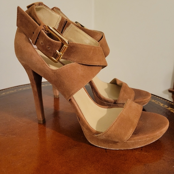 Michael Kors Suede Platform Heel Size 8.5 - Picture 1 of 9